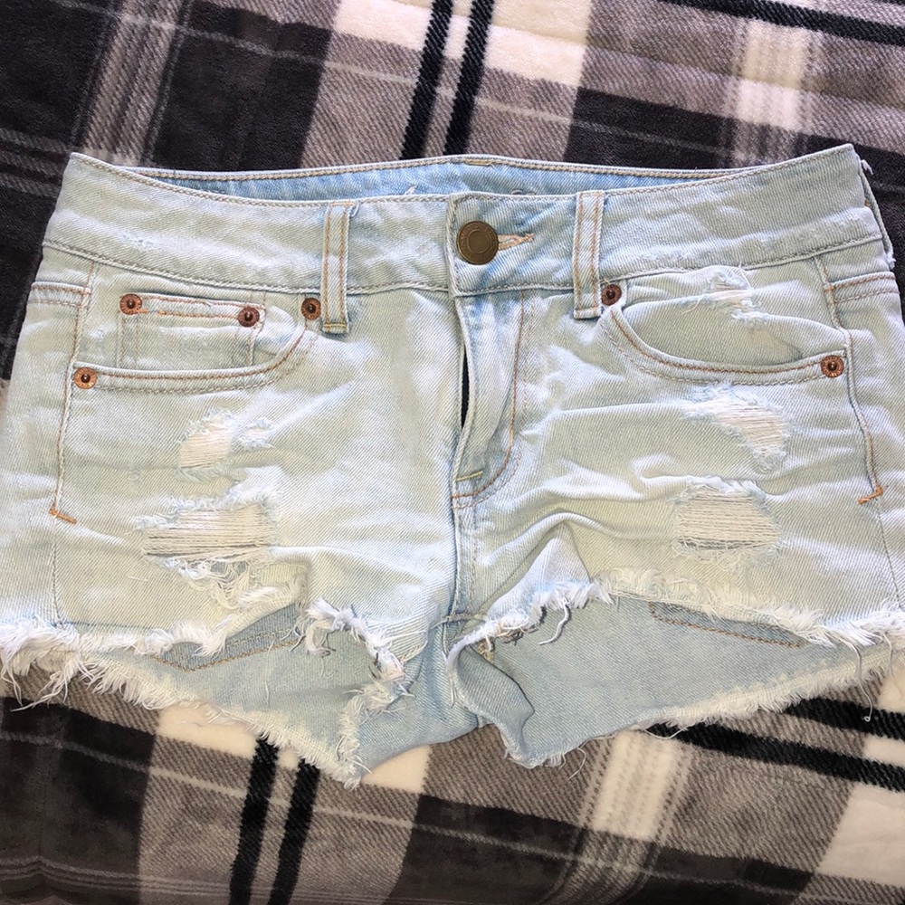 American eagle light wash shorts